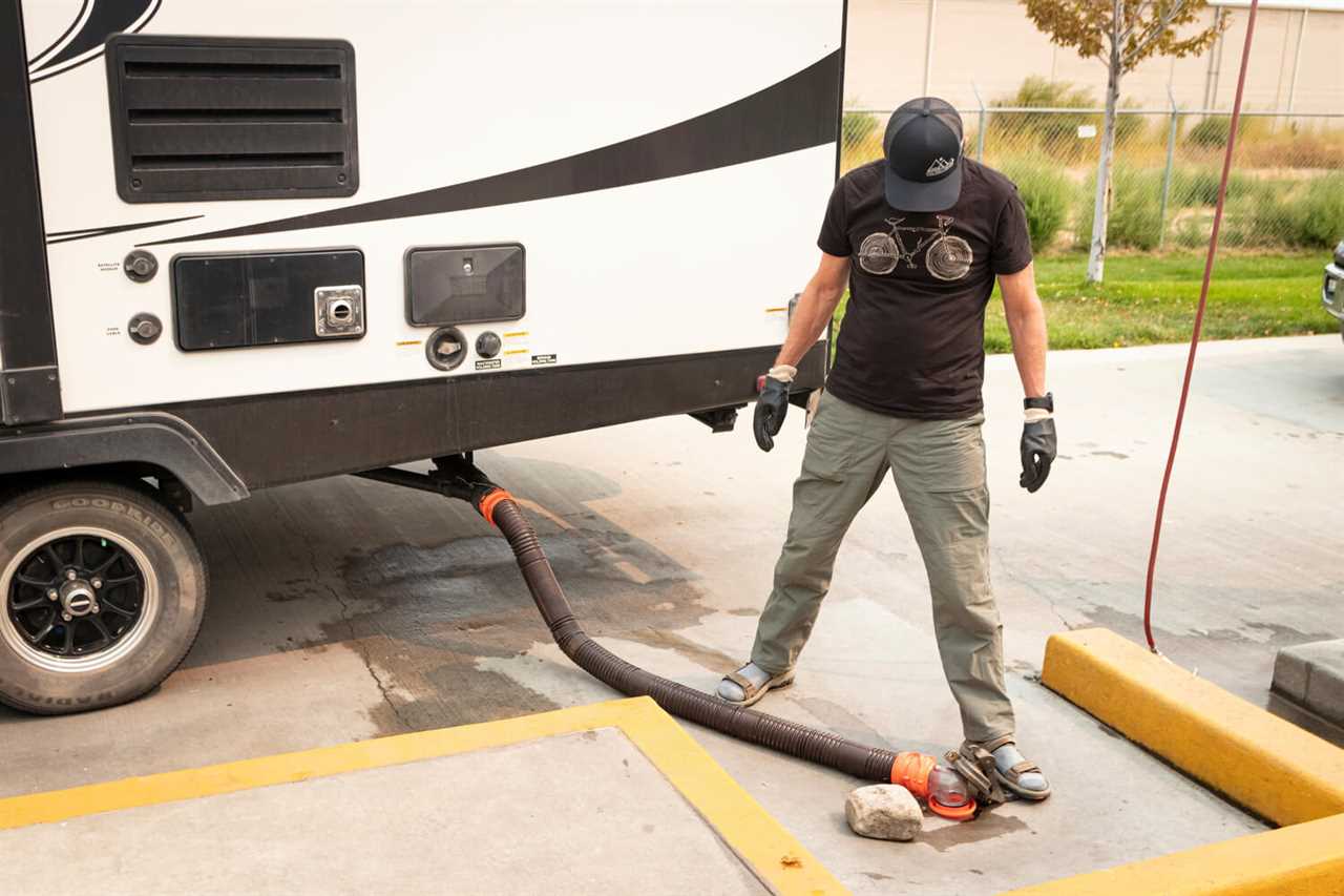 additional-tips-how-to-empty-rv-holding-tanks-03-2022 