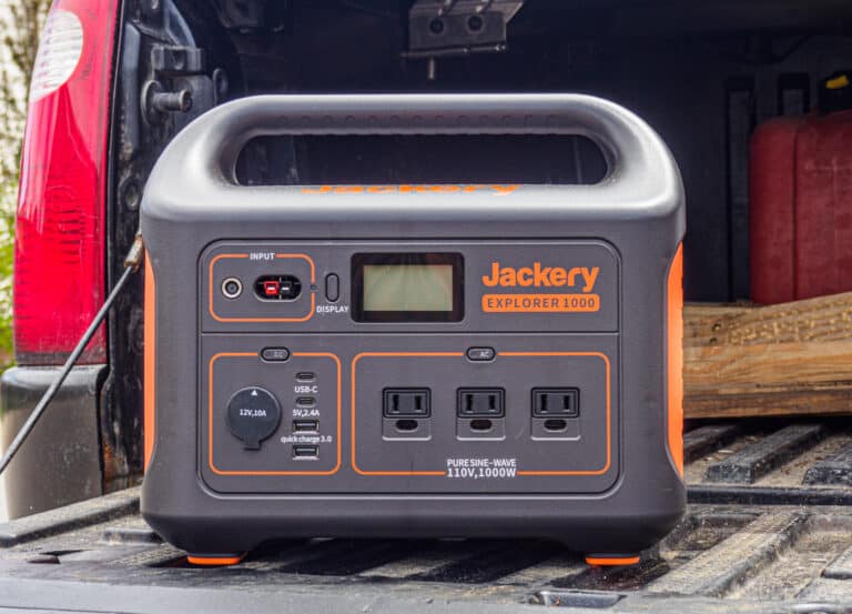 jackery explorer 1000 on tailgate portable