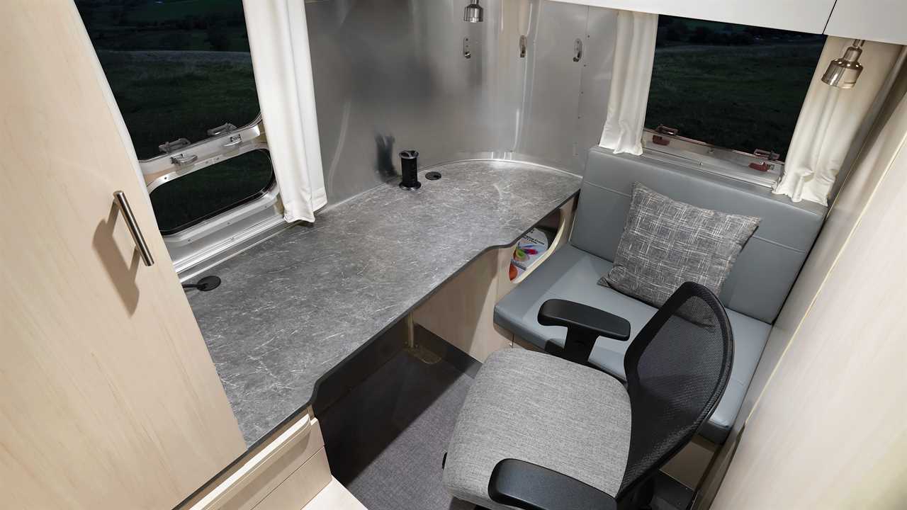 Airstream Flying Cloud Office Space