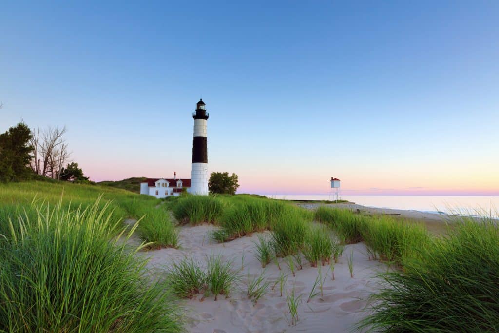 ludingston state park michigan lighthouse