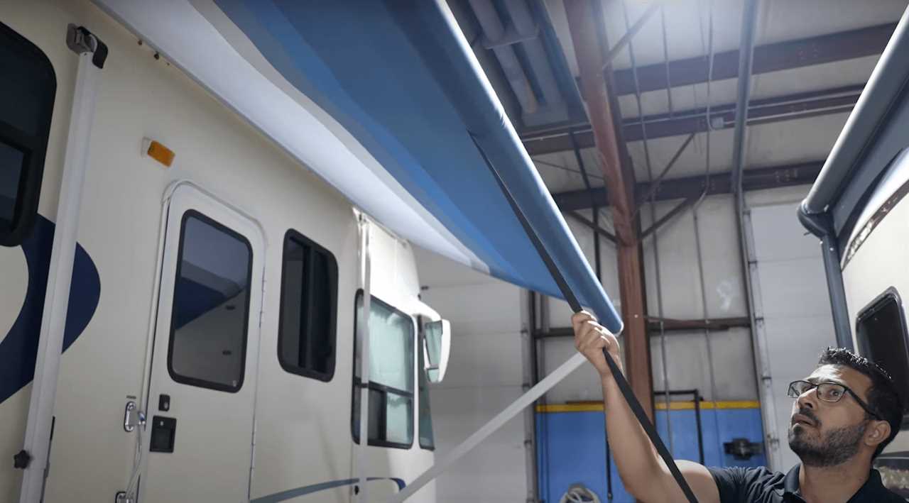 extend-manual-how-to-extend-rv-awnings-08-2022 