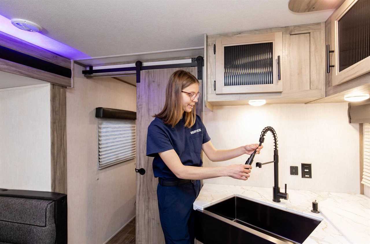 why-replace-how-to-choose-an-rv-water-heater-09-2022 