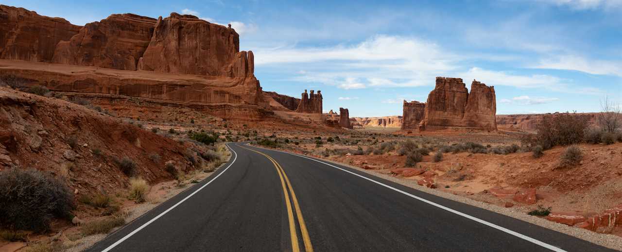 scenic-drive-rving-arches-national-park-10-2022 
