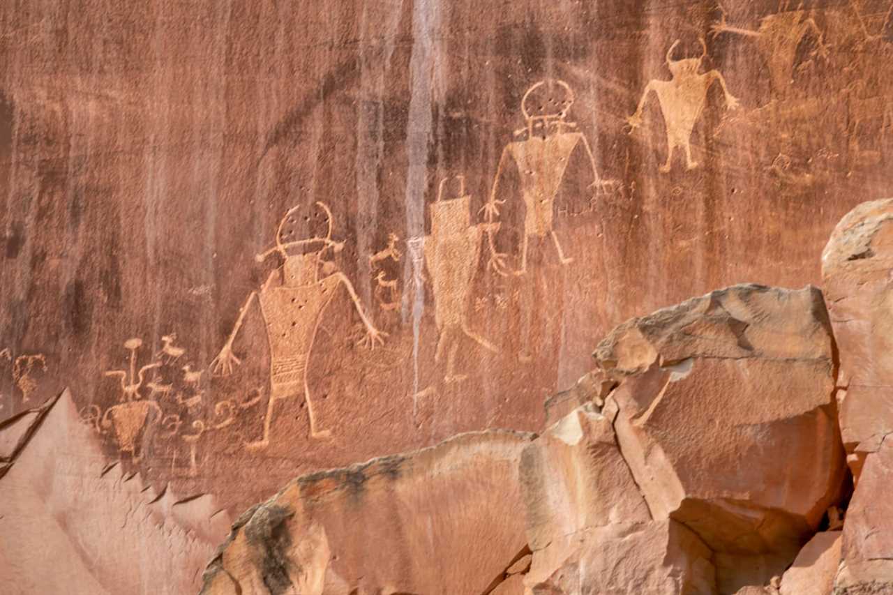petroglyphs-guide-to-rving-capitol-reef-national-park-10-2022 