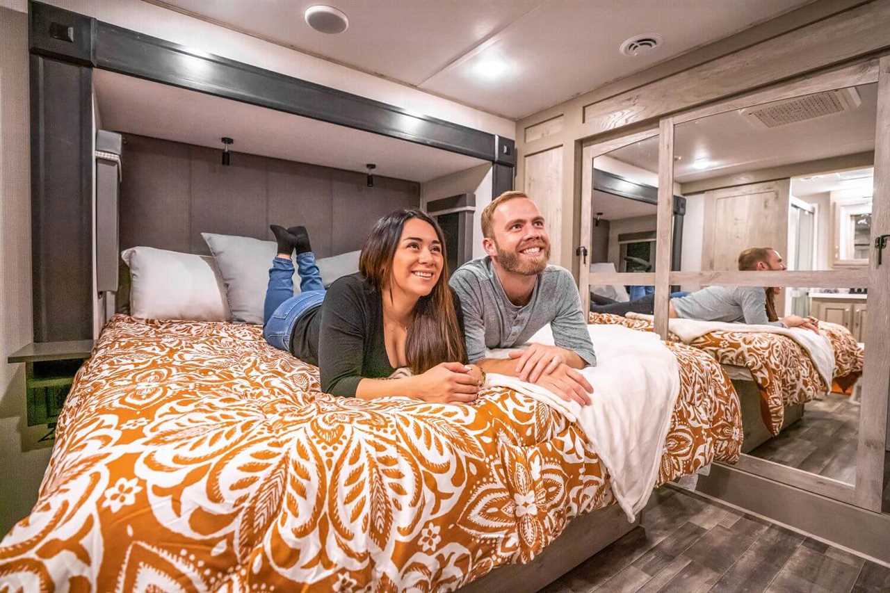 comforter-how-to-make-rv-bed-more-comfortable-11-2022 