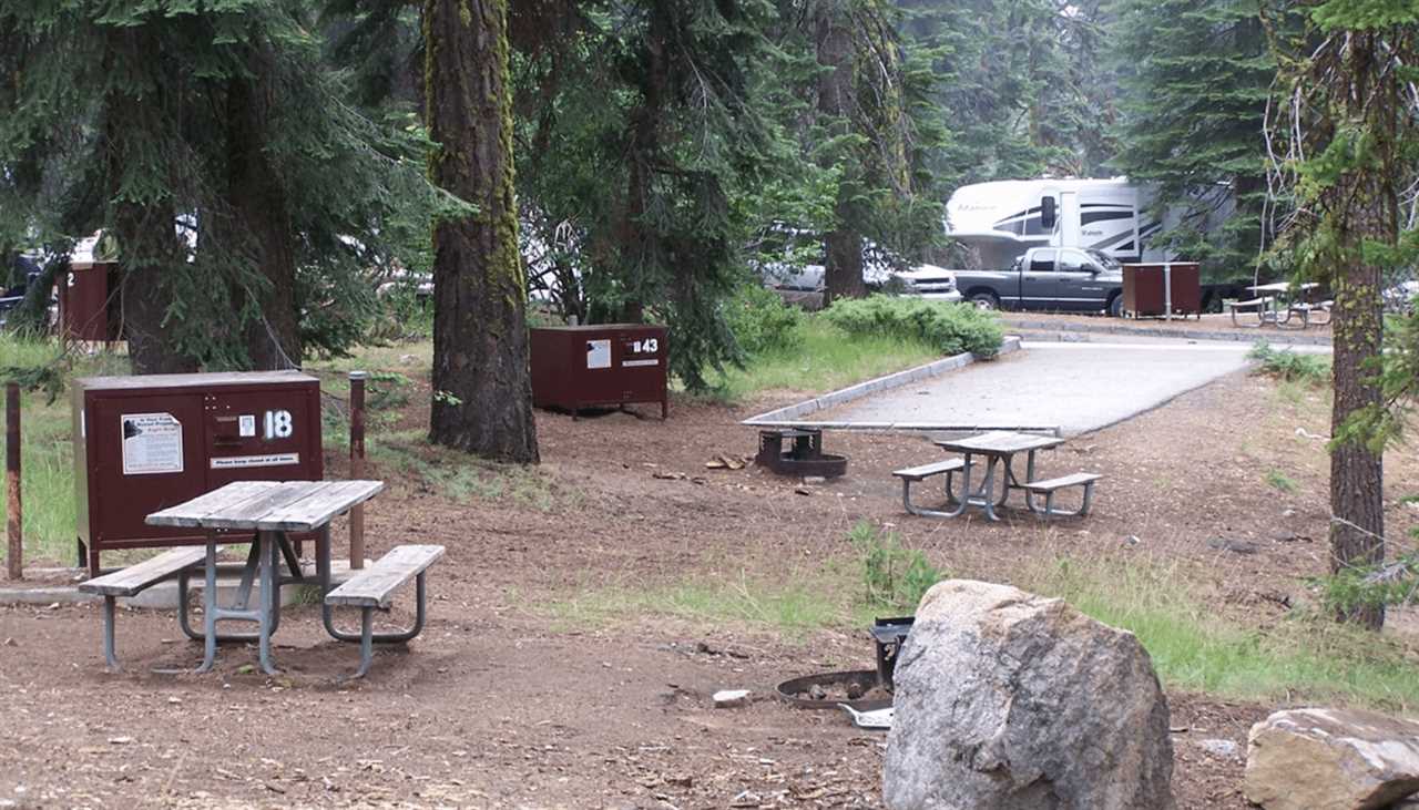 camping-tips-guide-to-rving-sequoia-national-park-11-2022 