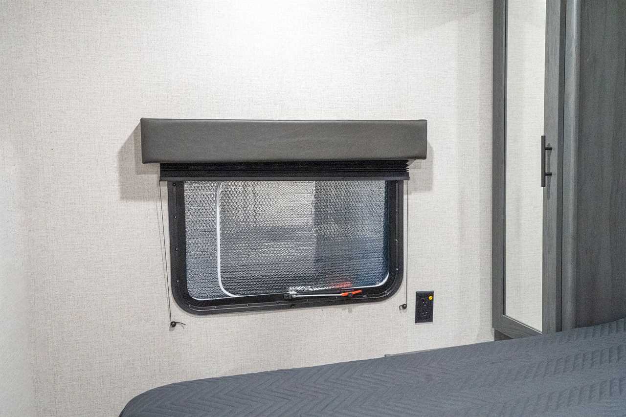 insulate-windows-winter-rv-camping-12-2022 