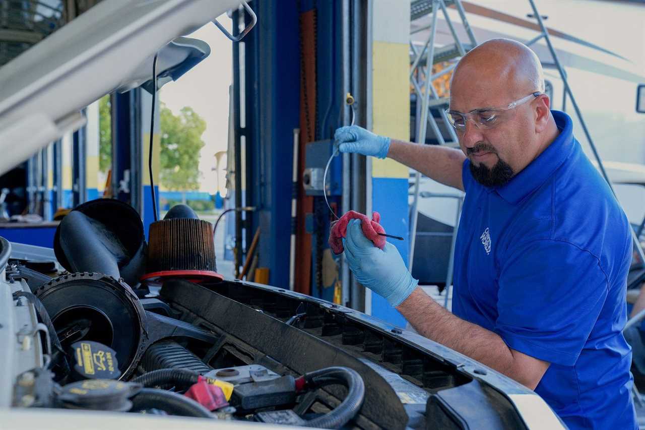 how-to-change-motorhome-engine-oil-12-2022 Photo by Camping World