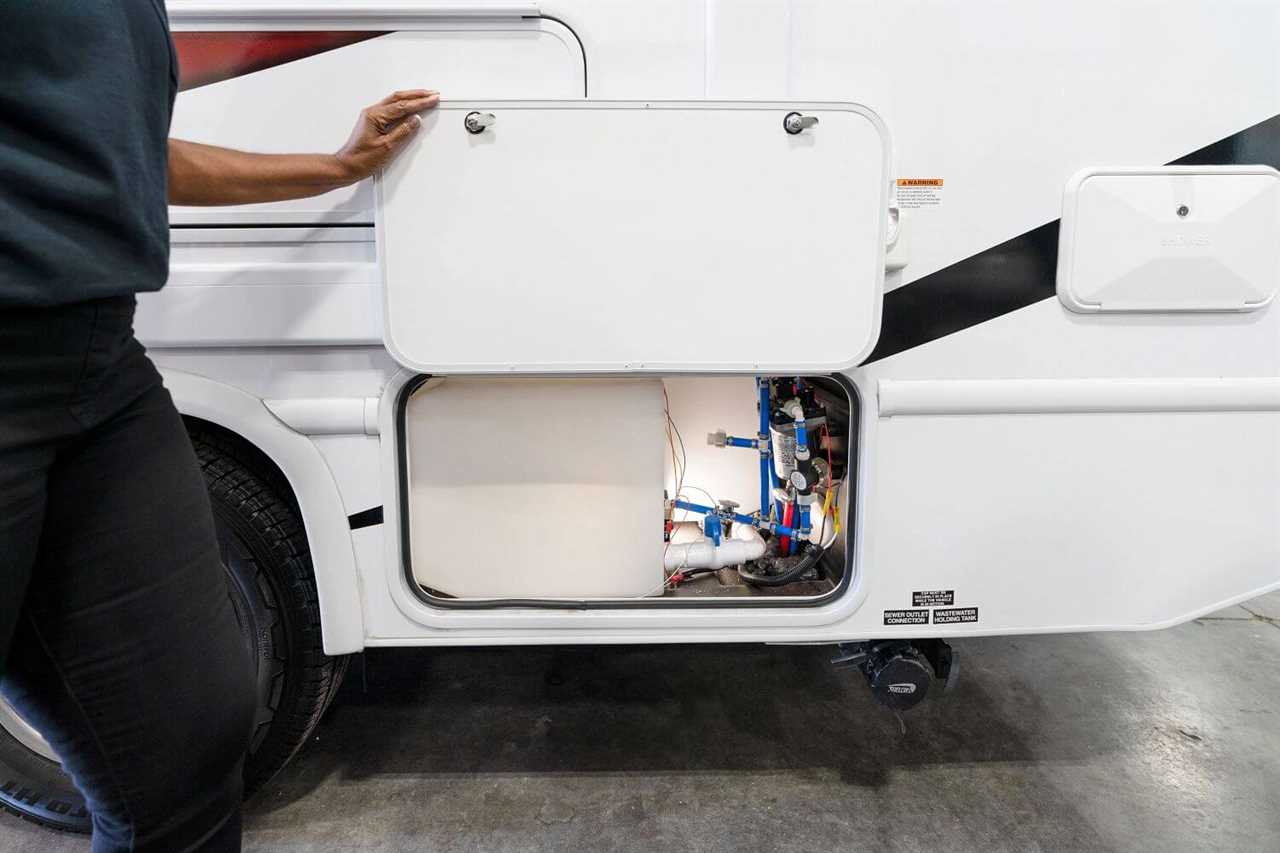 drive-how-to-fill-rv-fresh-water-tank-02-2023 
