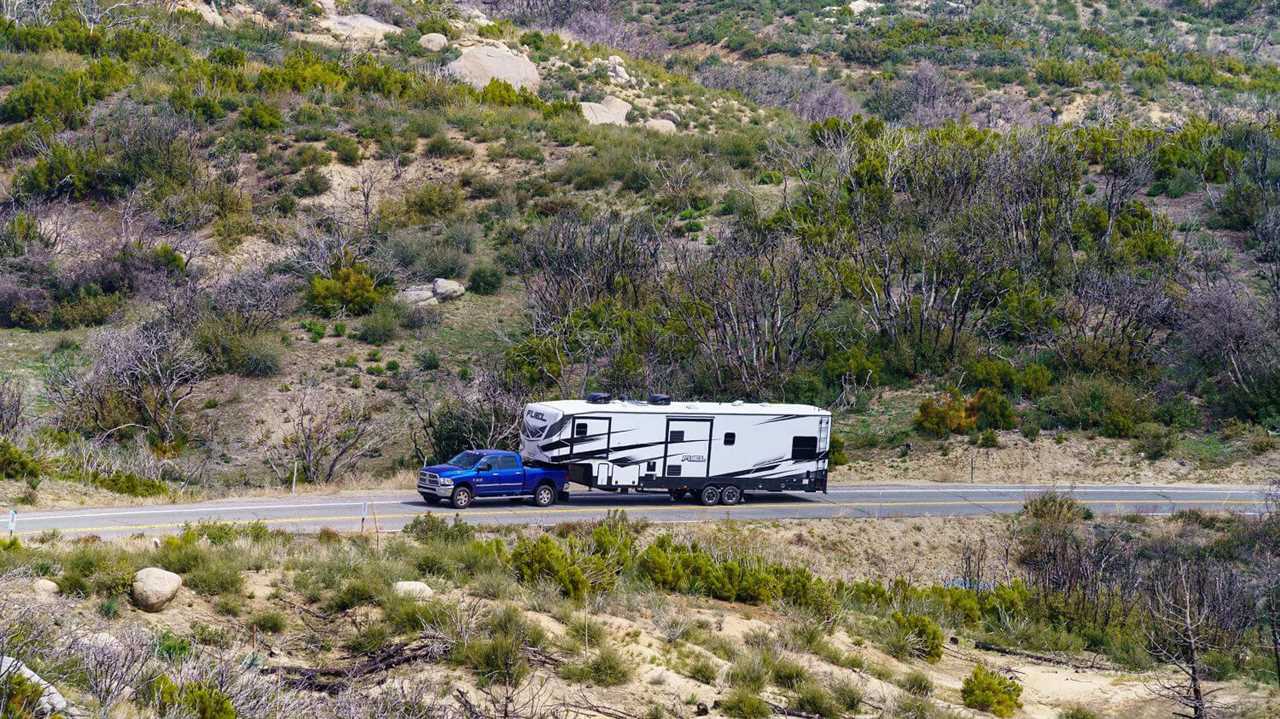 heavy-duty-best-vehicle-for-towing-a-camper-04-2023 