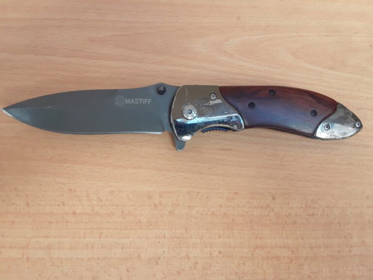 Mastiff folding knife