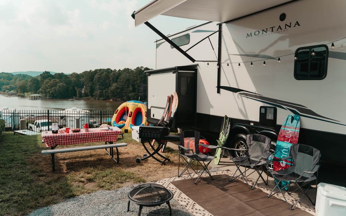 What to Look For In Campgrounds Near Lakes