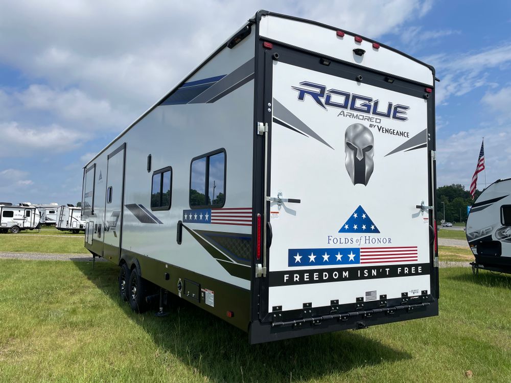 Folds of Honor Package Debuts on Rogue RVs