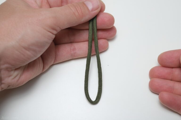 cobra knot make fist loop