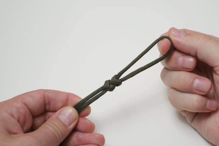 snake knot zipper pull