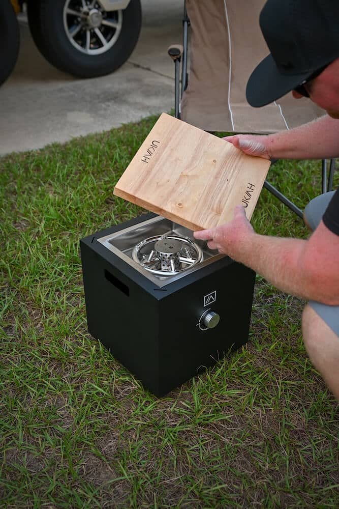 Removing magnetic lid from Ukiah Qube firepit