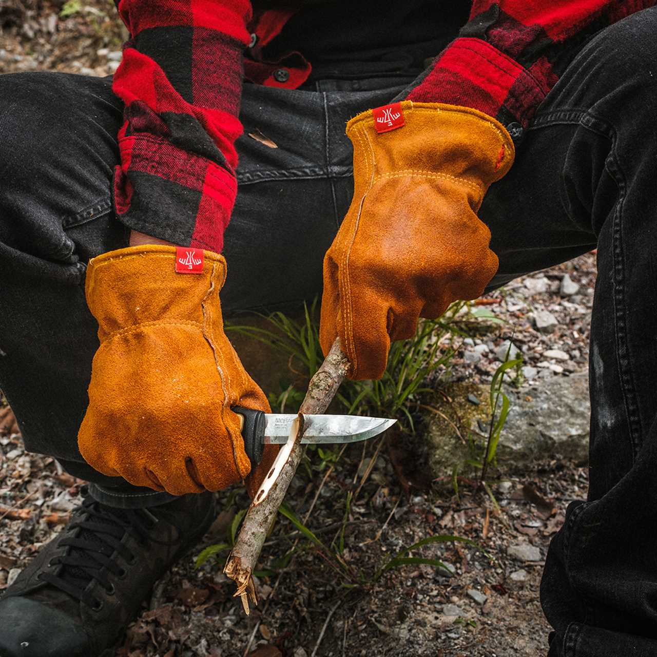 BUSHCRAFT GLOVES REVIEW: ThunderCrow “Rough Out” Cowhide Leather Gloves + Glove Wax