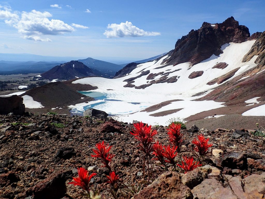 6 Beautiful Backpacking Loop Trails in the Pacific Northwest