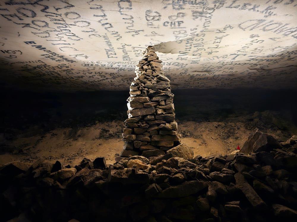 Gothic Avenue Register Room