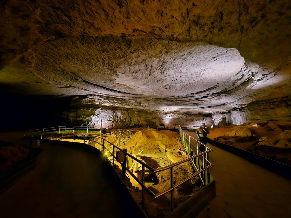 Mammoth Cave Rotunda