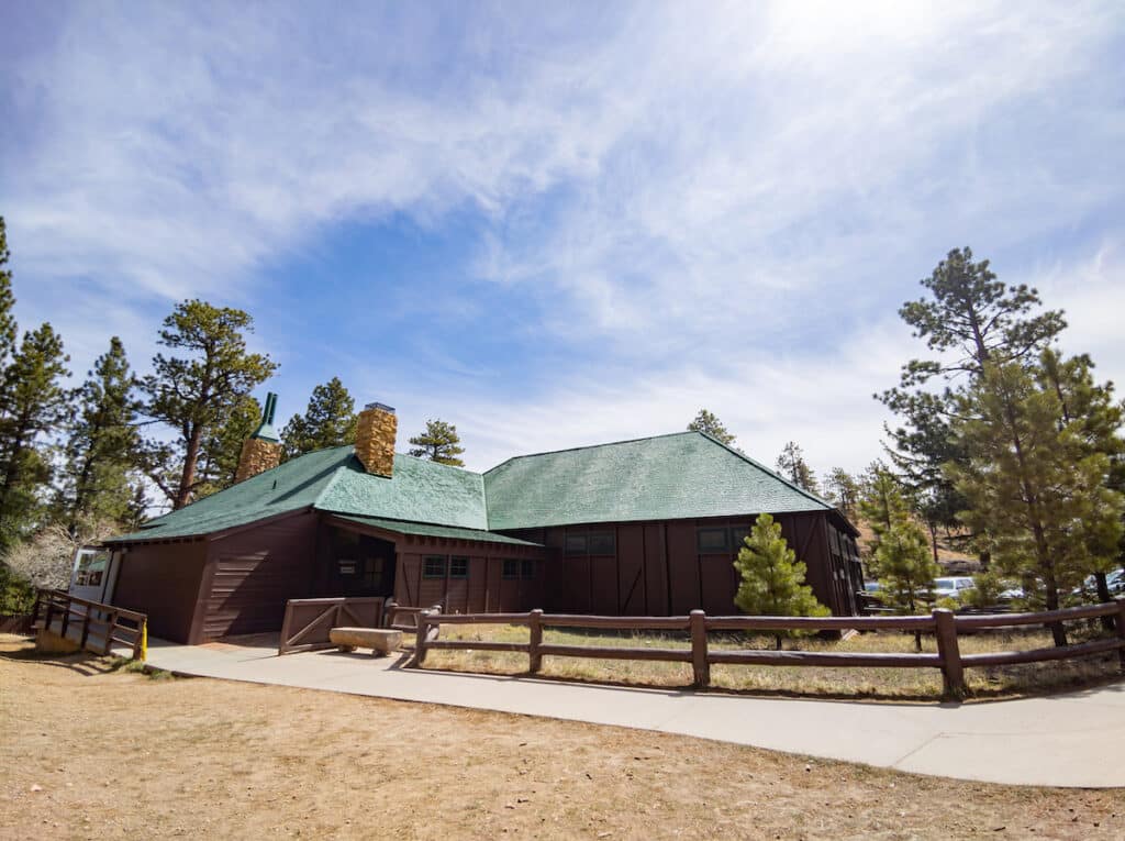 The outside of the General Store in Bryce Canyon National Park near sunrise point.