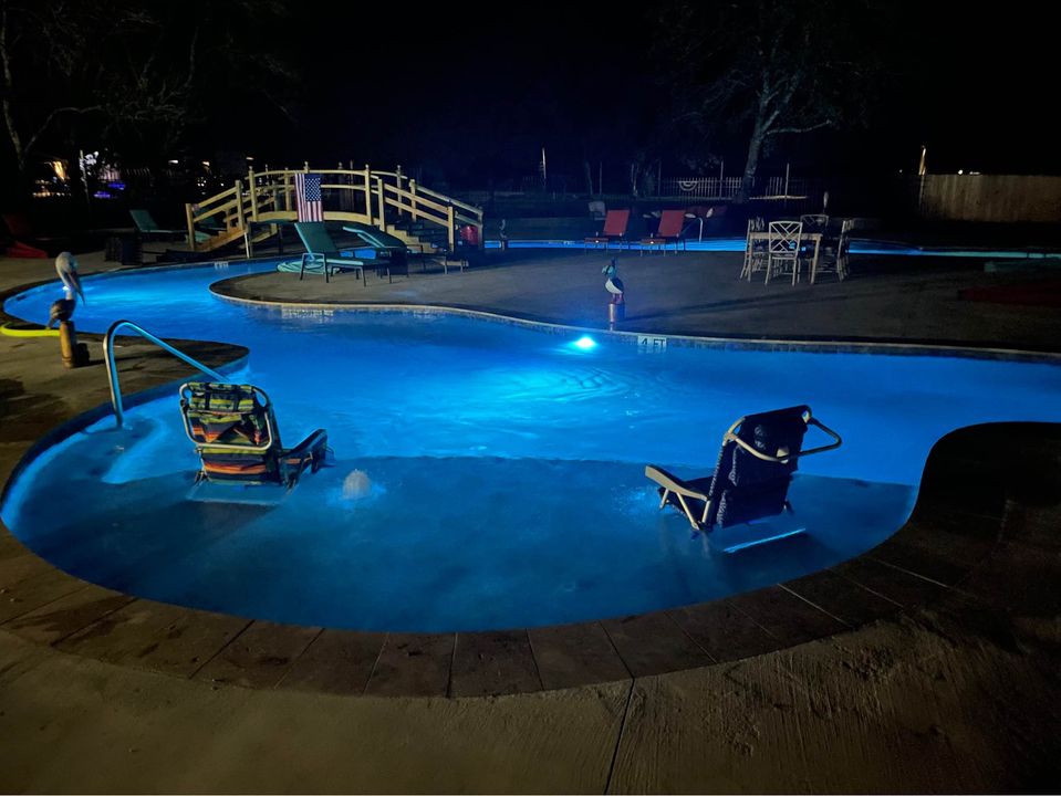 A lazy river with sedate aquatic lighting.