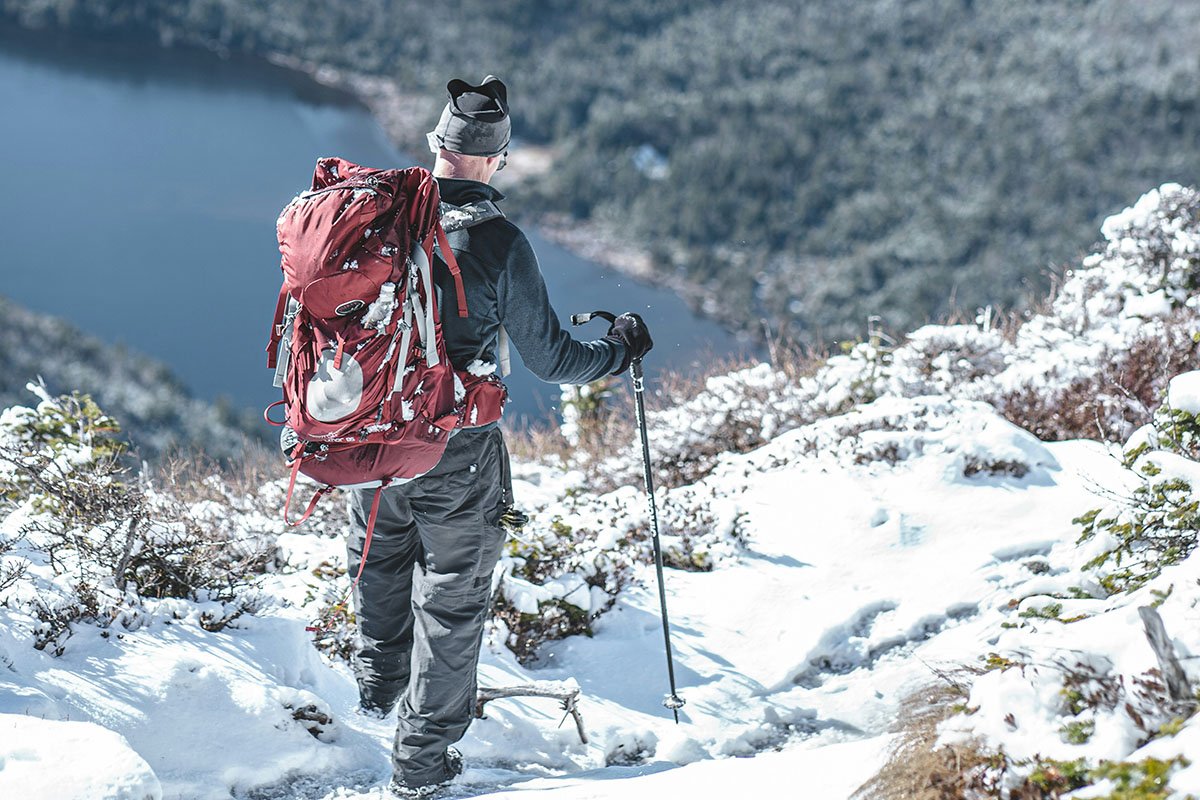 winter-hiking-tips-how-to-stay-safe