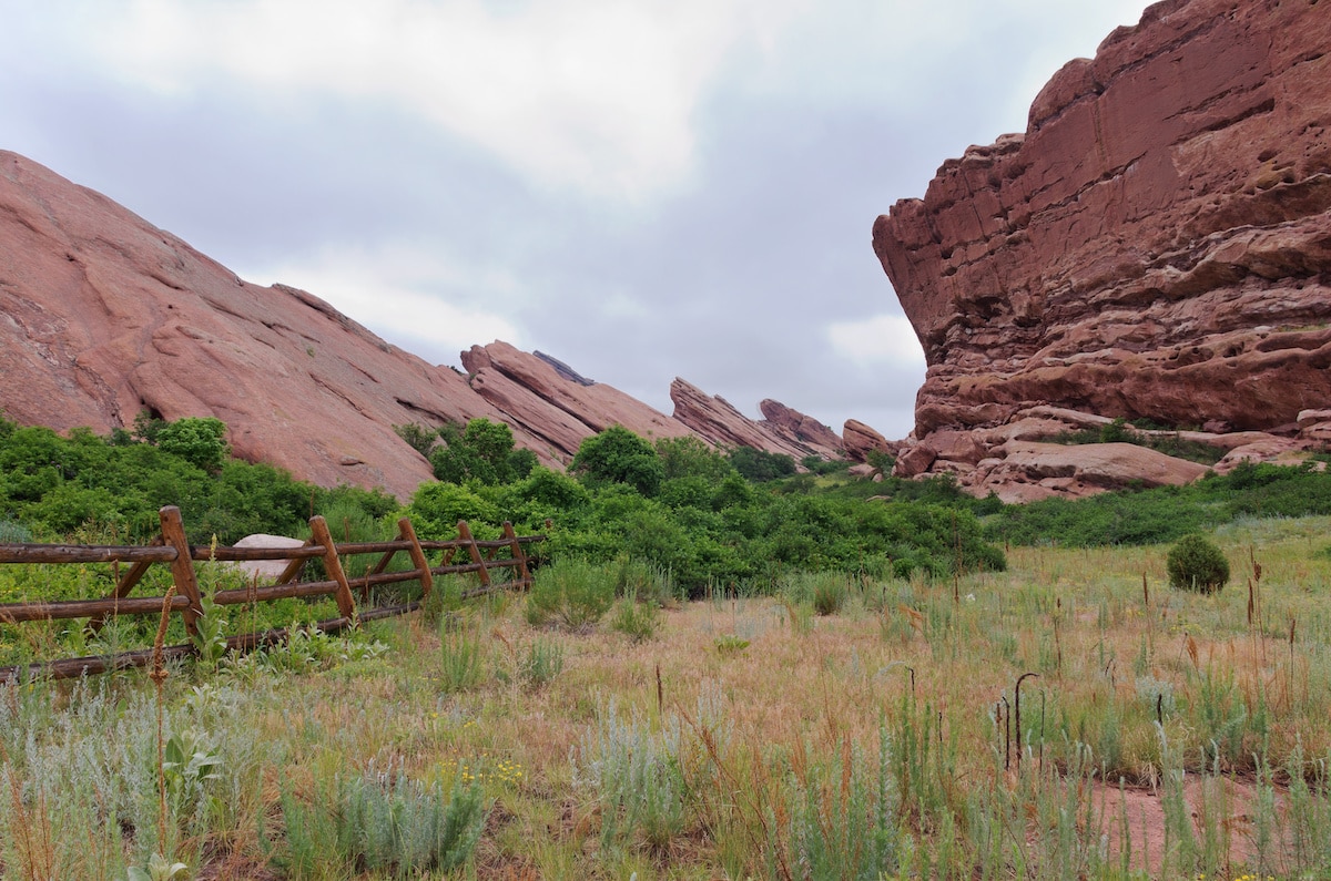 Red rock formations along the Red Rocks Trading Post trail in Colorado