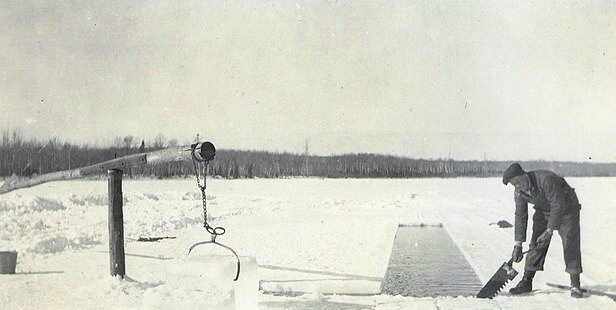 Cutting Ice Blocks