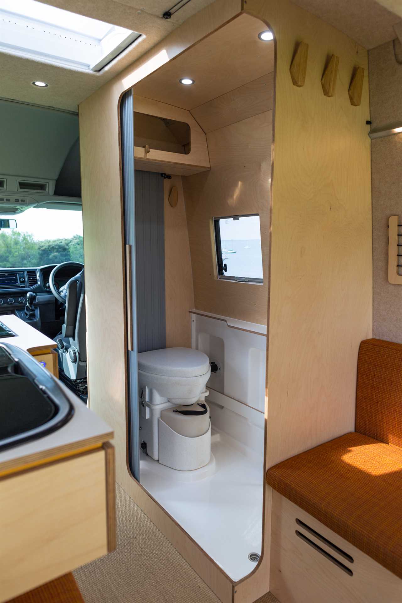 Achtung Camper Crafter Motorhome