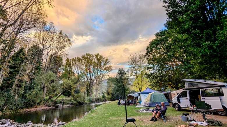 Van Differences: Choosing Between a Campervan and a Motorhome