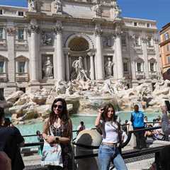 Tourist Damaged Florence’s ‘Fountain of Neptune’ After Being Peer Pressured To Grope It