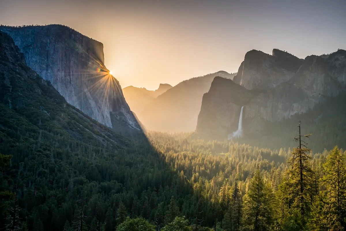 POV: Aussie Sees Yosemite for the First Time (Funny Video)