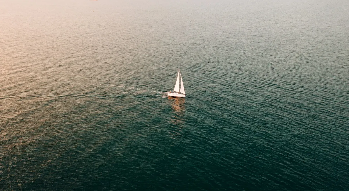18 Year Old Successfully Sails Solo From California to Hawaii