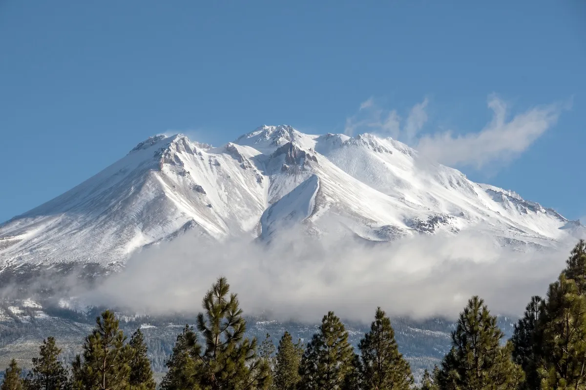Hikers Rescued After Using AI to Prep for Mount Shasta Ascent
