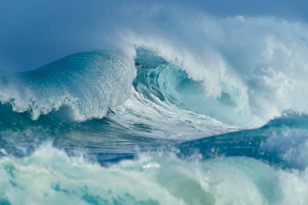 Huge Hurricane-Marie Waves Batter Southern California Coast