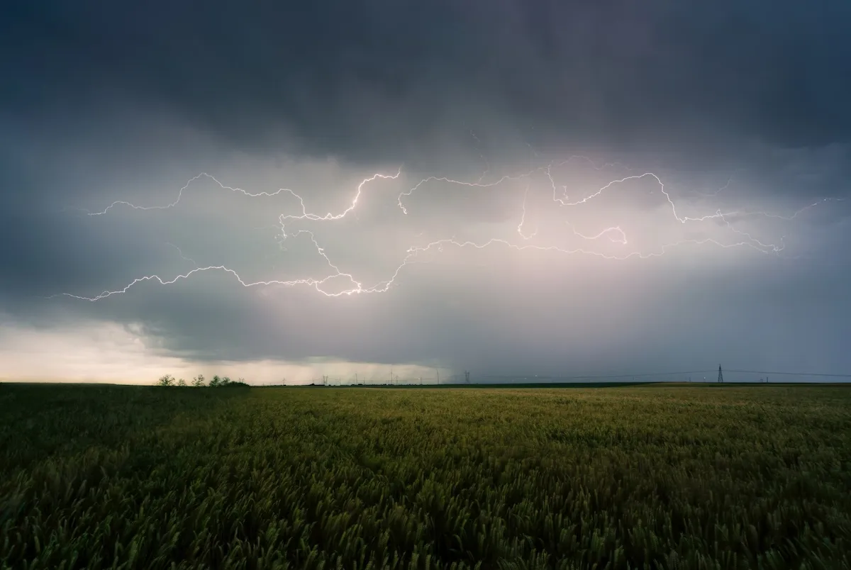 Sound on: Lightning Strikes School Building in Arizona